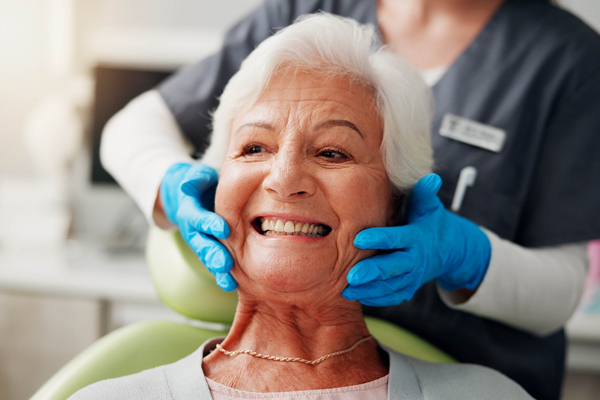 Benefits Of Dentures With All On  ® Implants